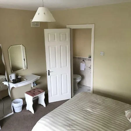 Derreen Tighue House Гостевой дом *