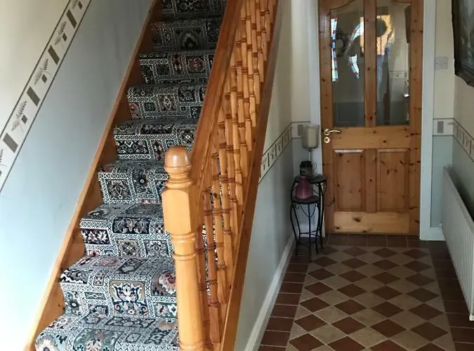 Derreen Tighue House