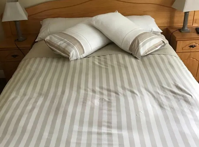 Derreen Tighue House